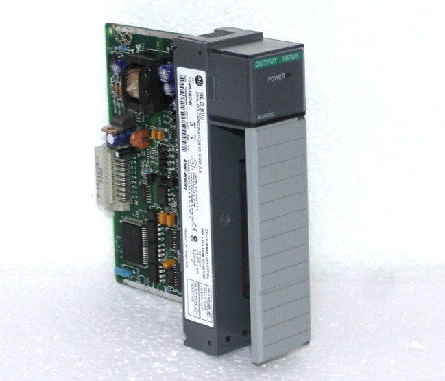 Allen Bradley 1746-NIO4I SER: A REV: A Analog Combination Module