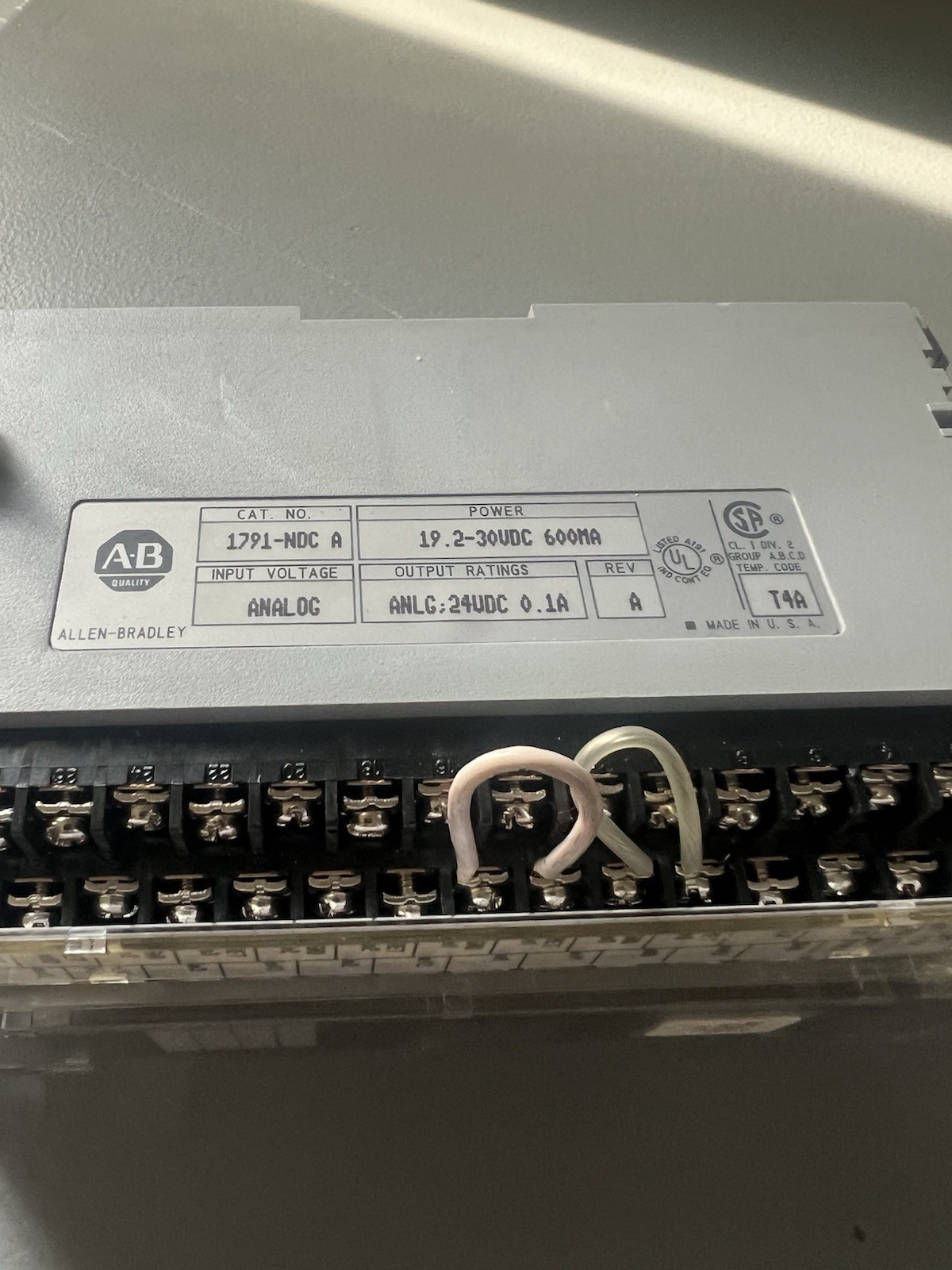 Allen-Bradley 1791-NDC A Analog PLC Input/Output Module 19.2-30VDC